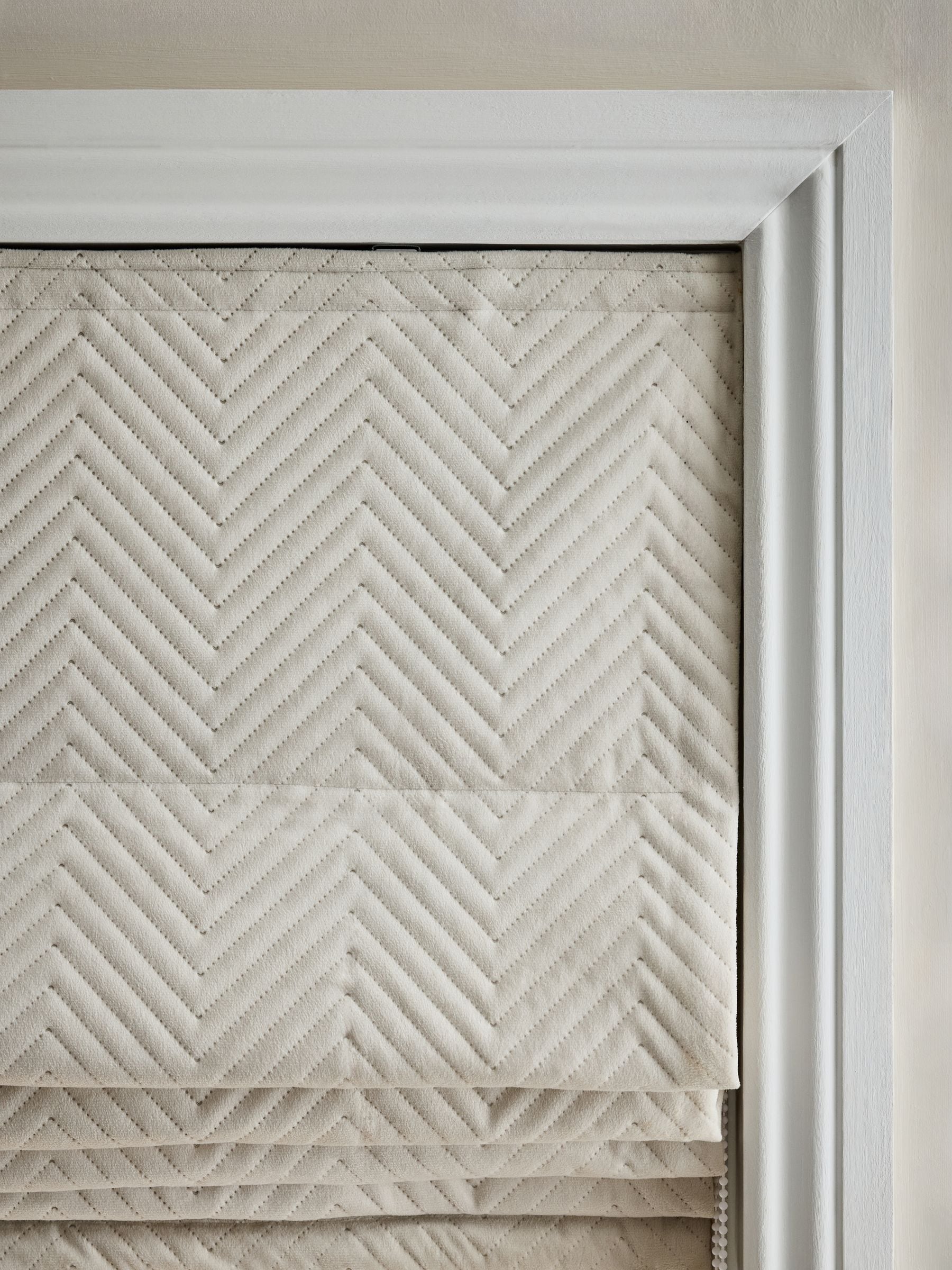 Madison quilted velvet roman blind natural cream - British product