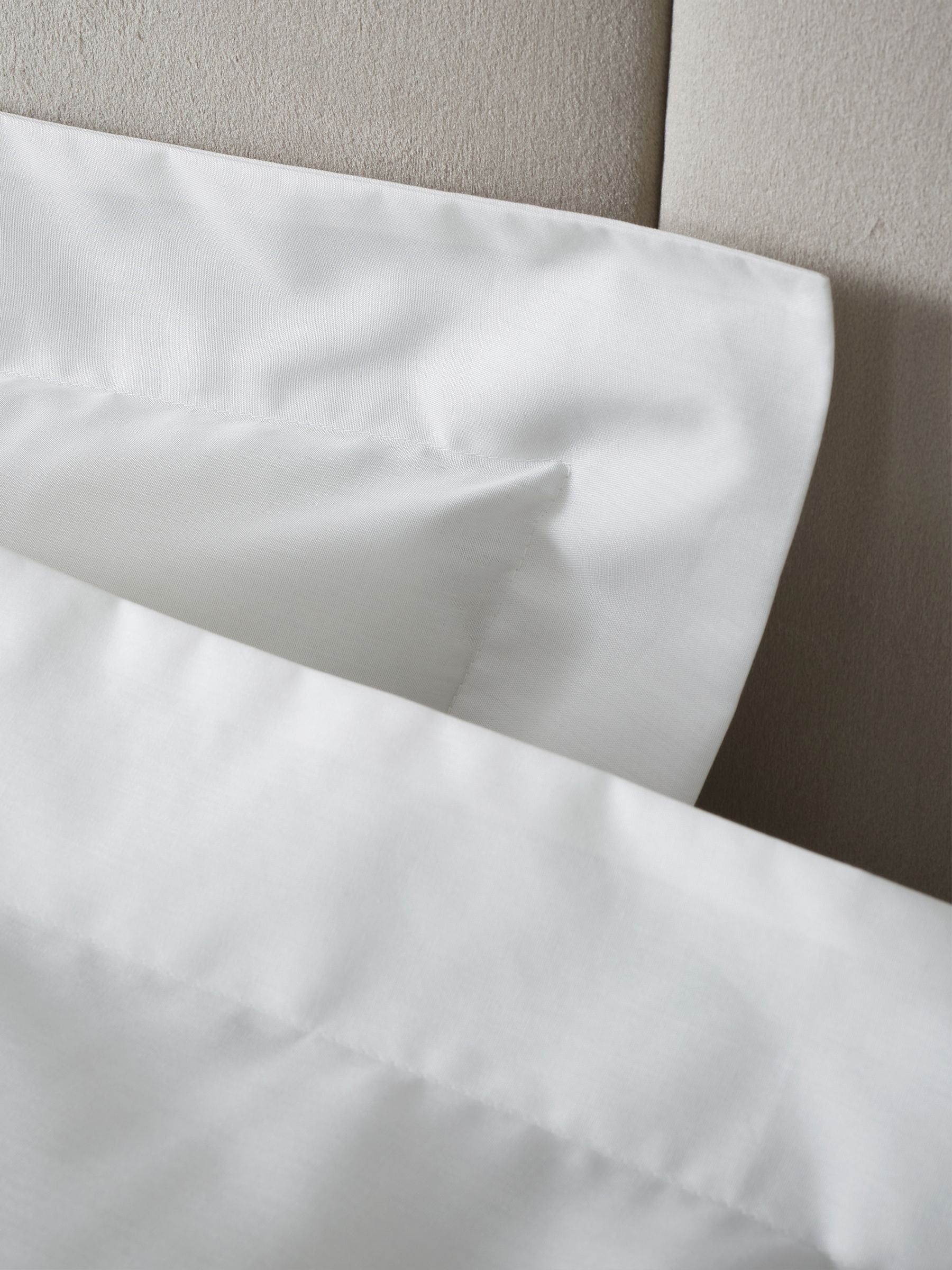 Bianca White 180 thread count cotton Oxford pillowcase - British product