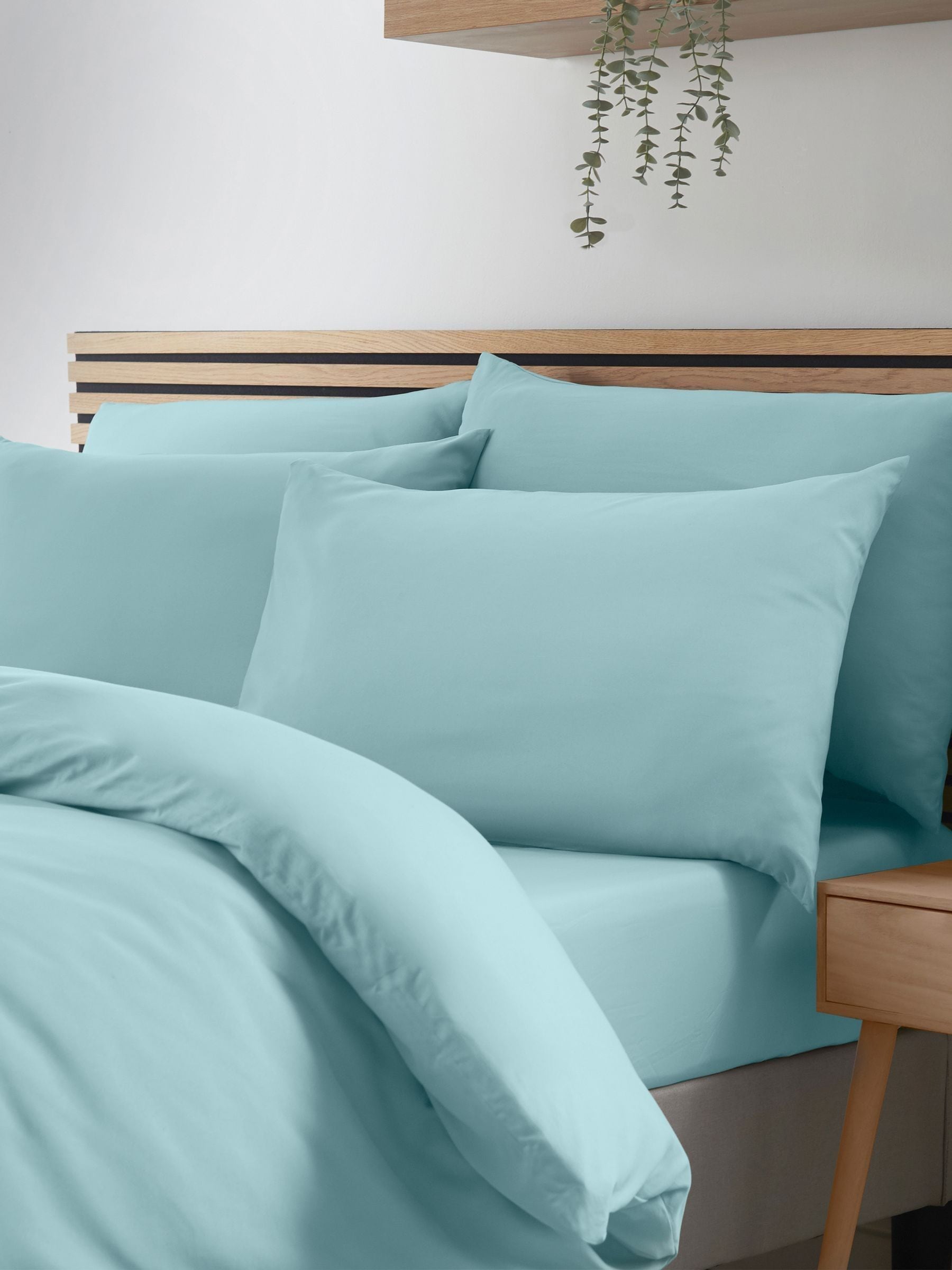 Catherine Lansfield So Soft Non-Iron White Standard Pillowcases 4 Pack