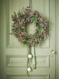 Everlands Christmas wreath berries and foliage champagne tones 60cm - British product
