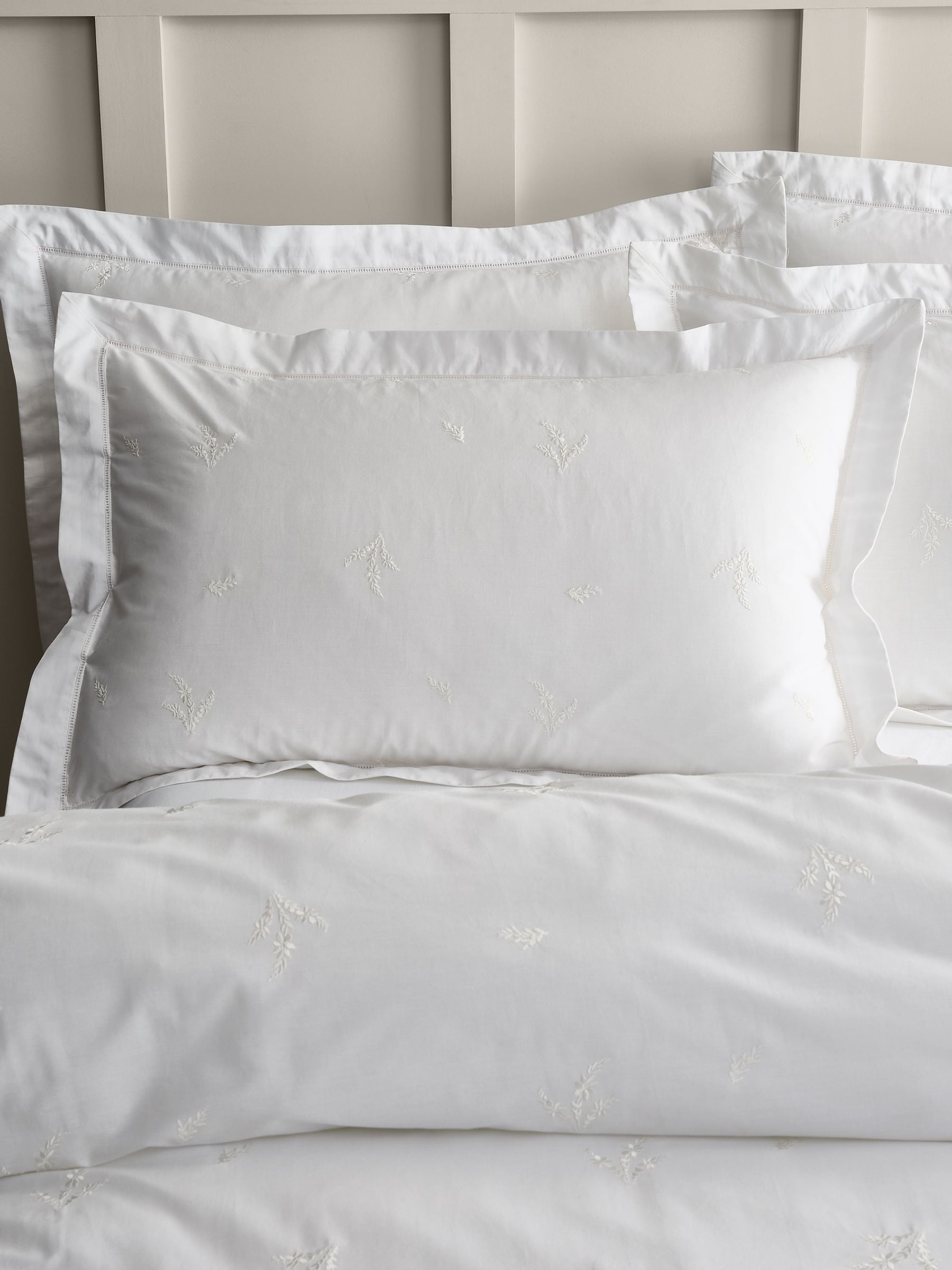 Bianca White Lottie floral embroidery cotton Oxford pillowcase (British brand)