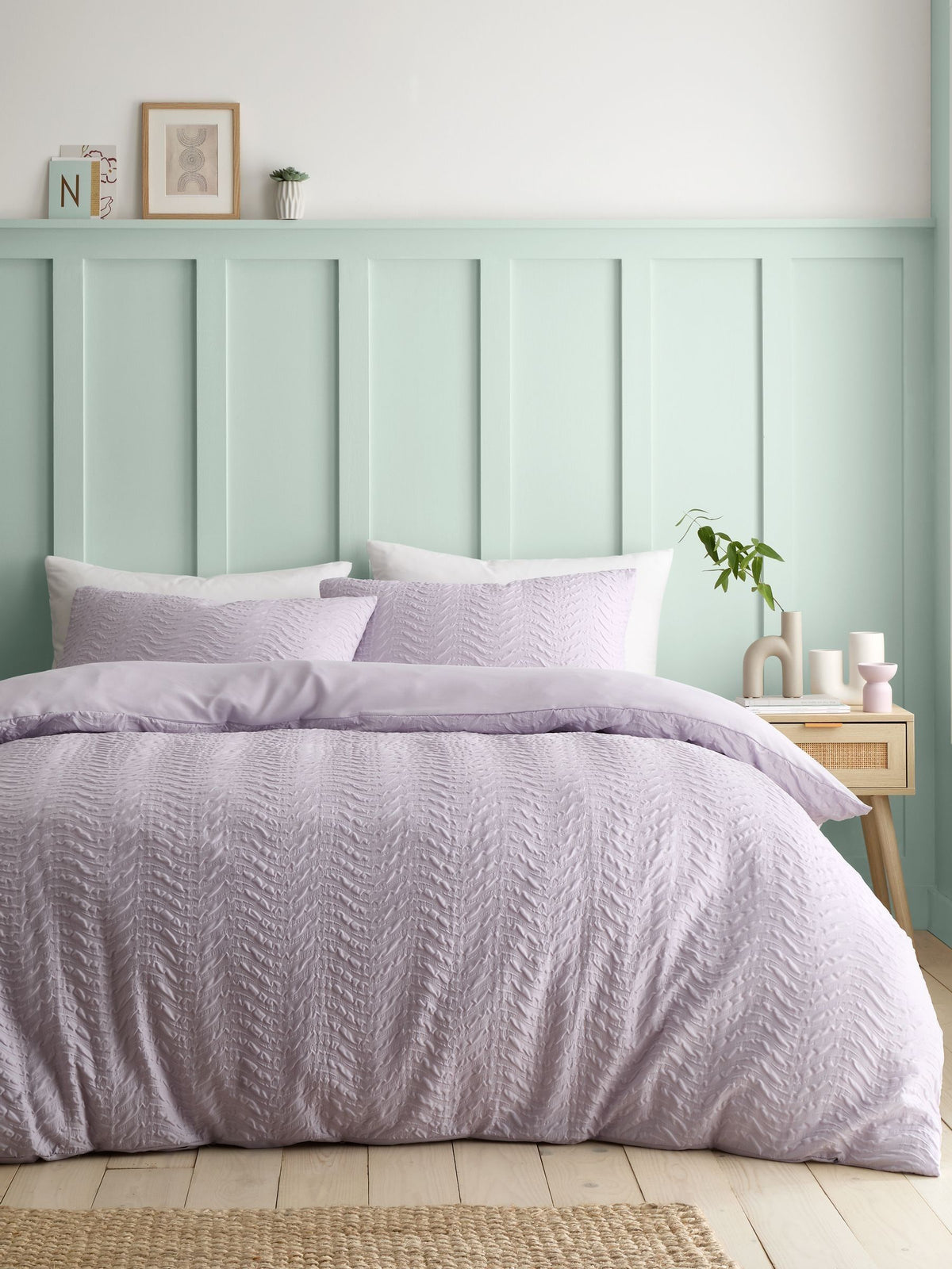 Catherine Lansfield Lilac Heatset Wave Duvet Cover Set
