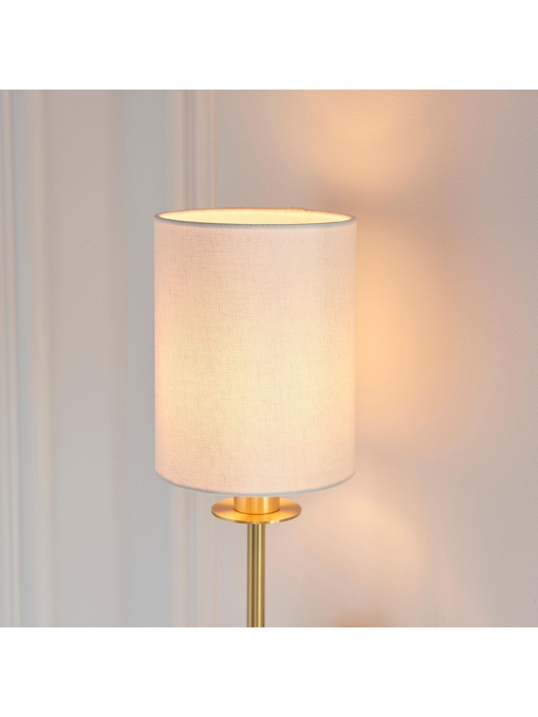 Gallery Home Satin Brass Sancerre wall light - British product
