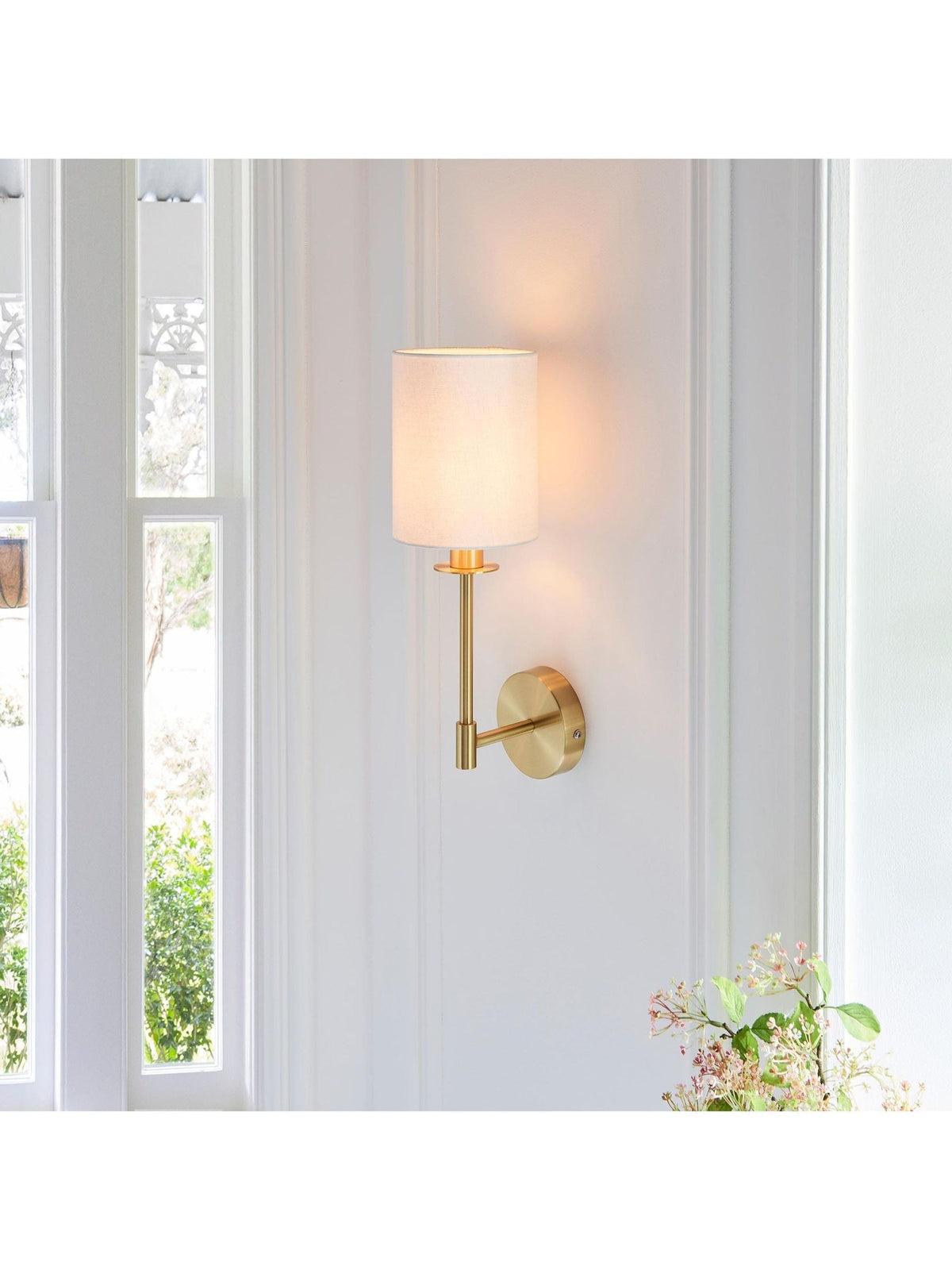Gallery Home Satin Brass Sancerre wall light - British product