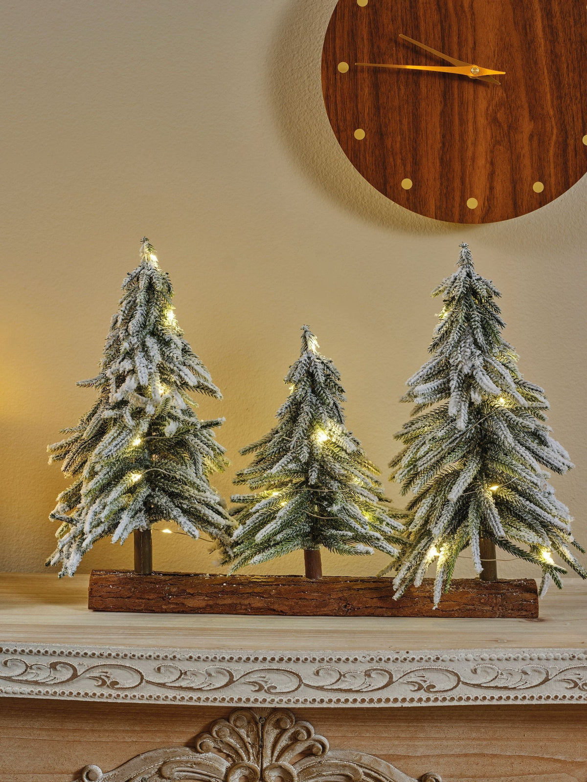 Lumineo pre lit mini Christmas tree 15 cm - British product