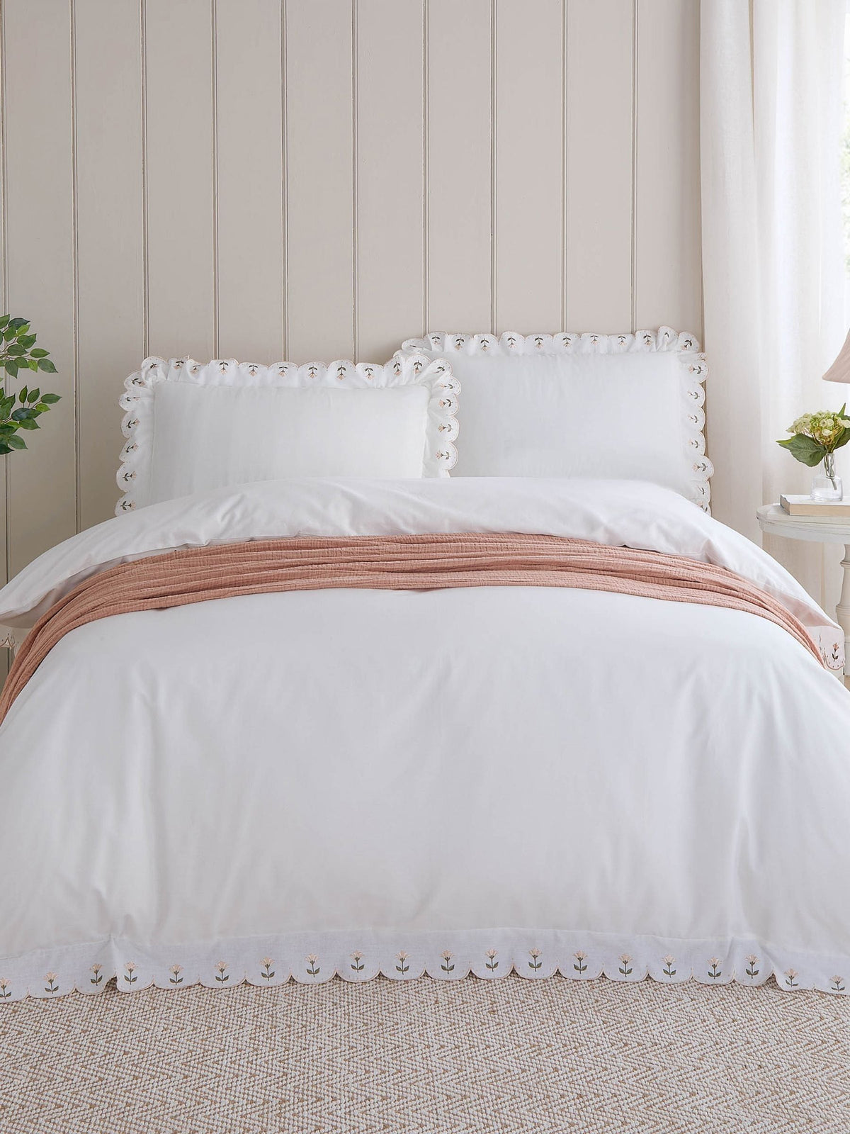 Wylder Peach Scallop Embroidered Cotton Duvet Cover Set