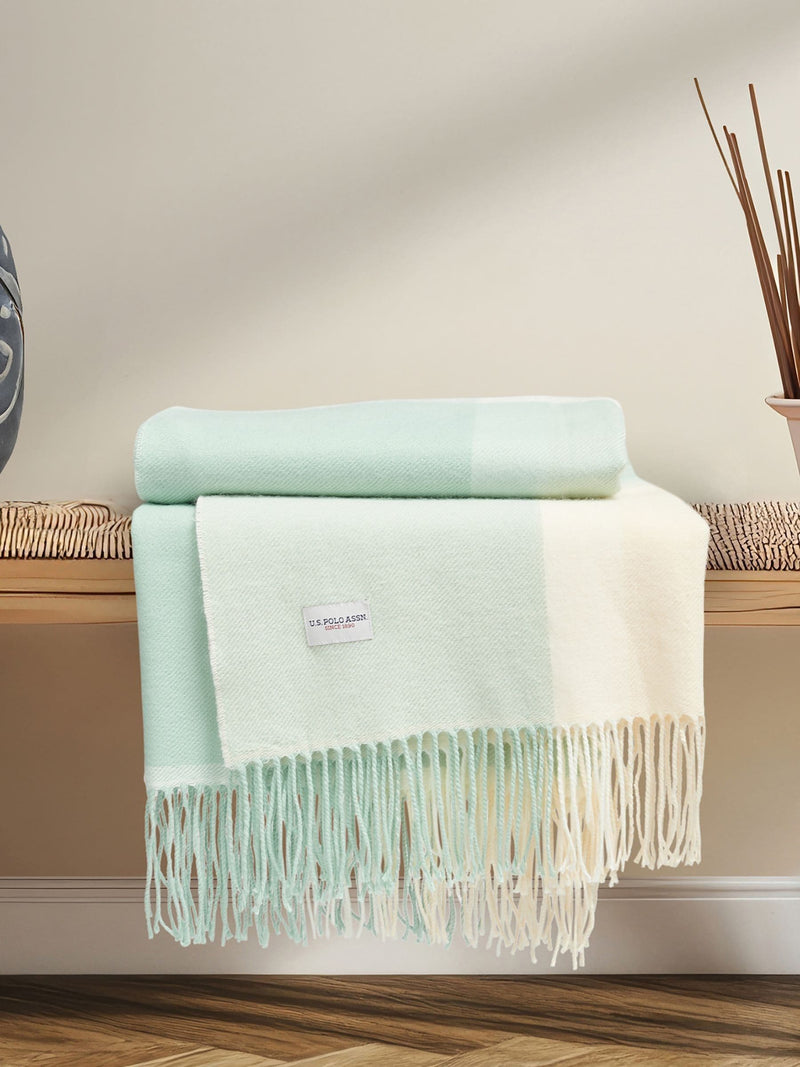 U.S. Polo Assn. Harbour Grey throw, UK version