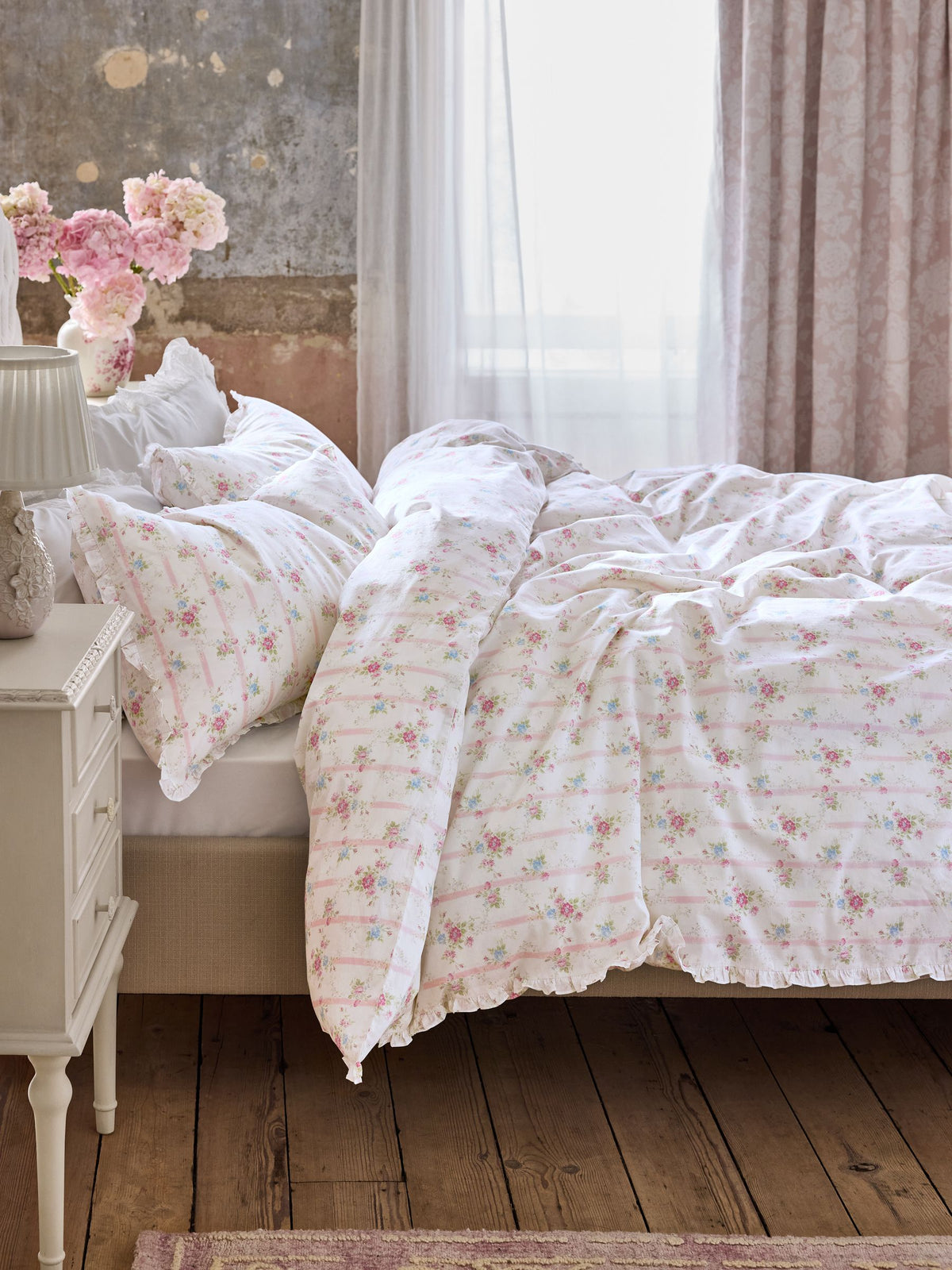 Shabby Chic ditsy floral duvet cover set (British brand)