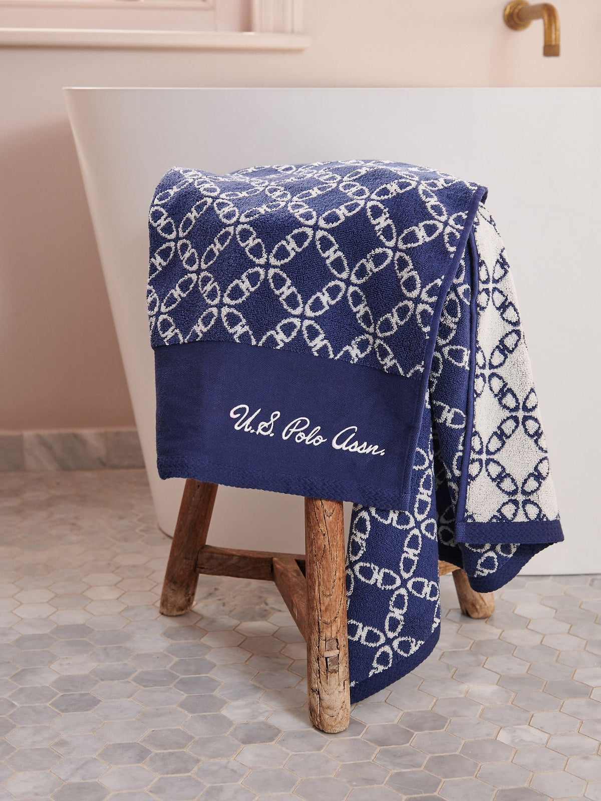 U.S. Polo Assn navy iris geometric cotton towel, UK version