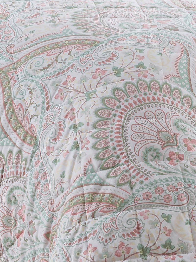 Dreams & Drapes Green Palais quilted bedspread - British product