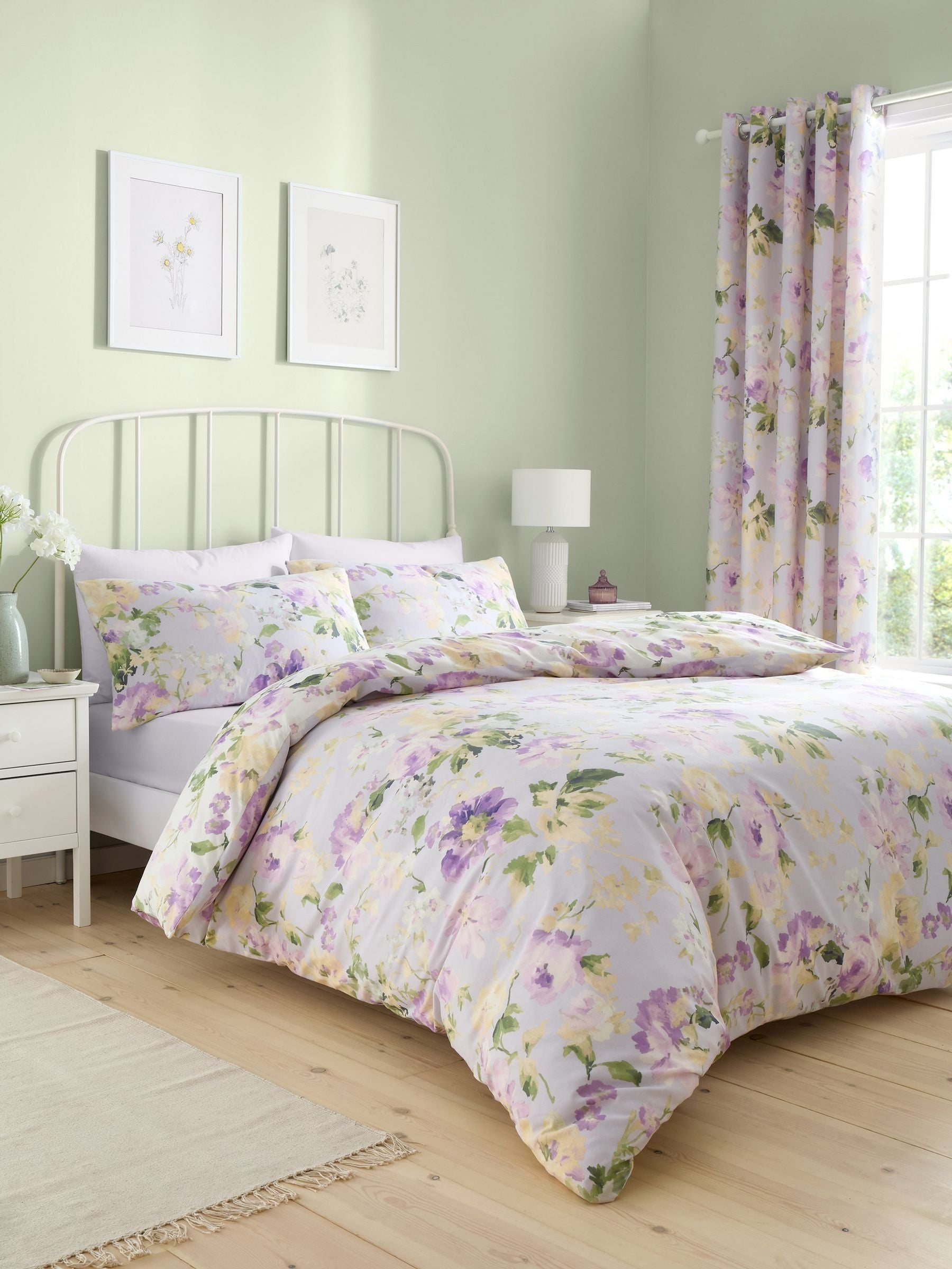 Dreams and Drapes lilac flourette duvet cover set - British product