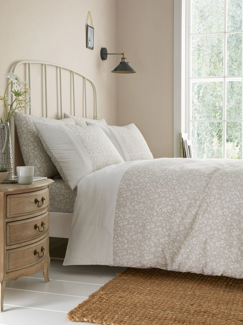 Dreams & Drapes Natural Tess fitted sheet - British product