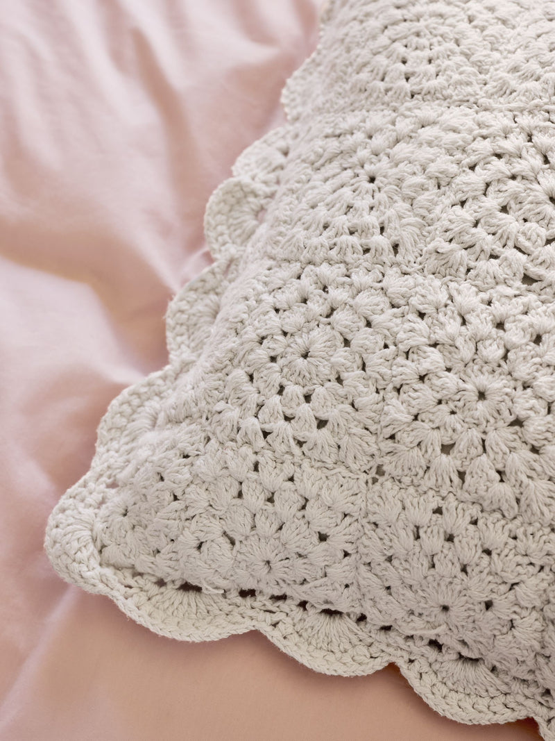 Shabby Chic natural crochet scallop edge cushion 43x43cm, UK version
