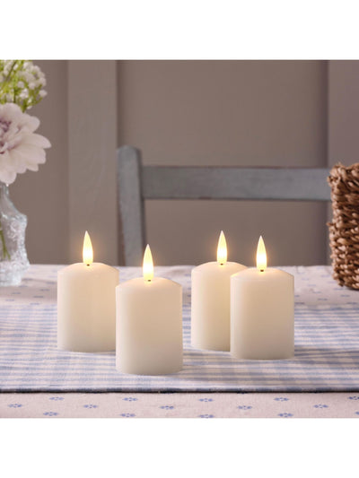 Lights4fun مجموعة من 4 شموع votive TruGlow الطبيعية القابلة لإعادة الشحن 6.5 سم
