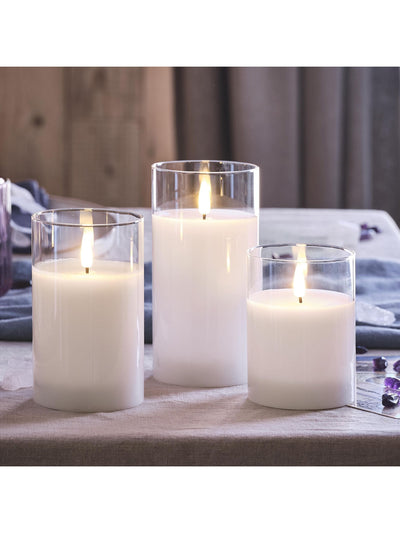 Neste Lights4fun Hvit TruGlow® LED Glasskandle Trio Søylekandeler 15 cm - Kjøp online hos McGrocer