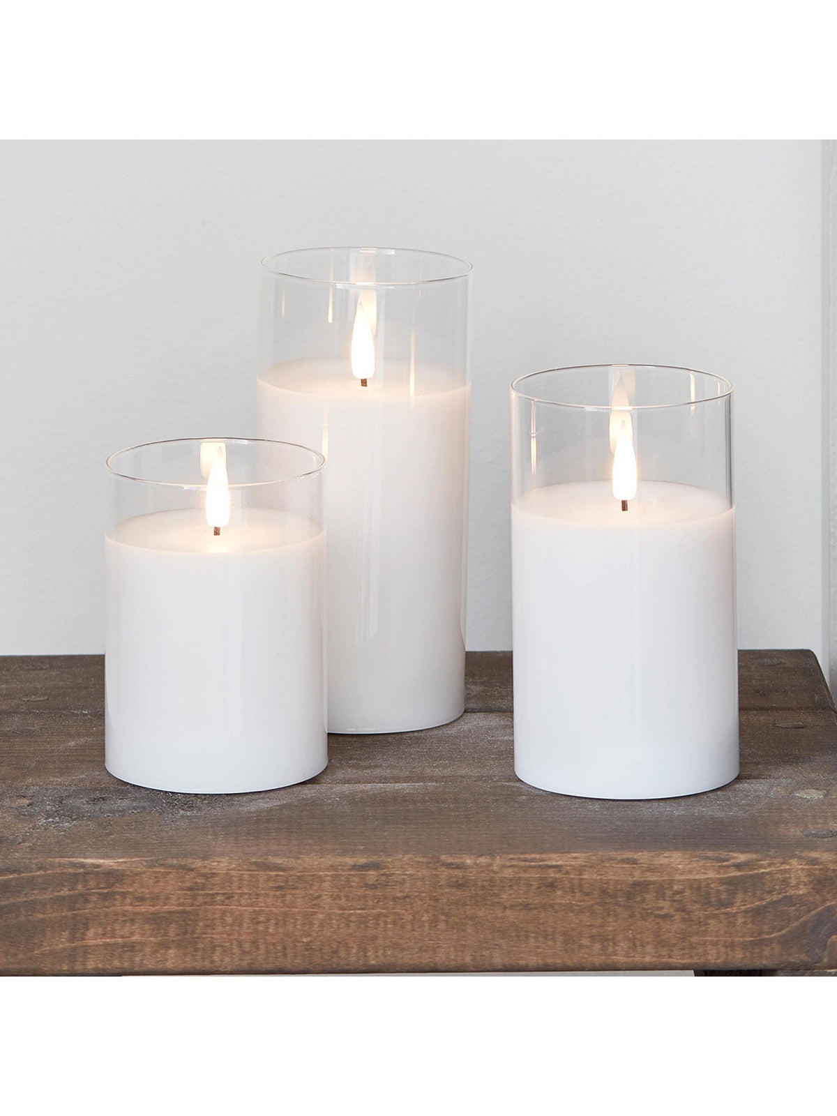 Lights4fun White TruGlow LED glass candle trio 15cm, UK version