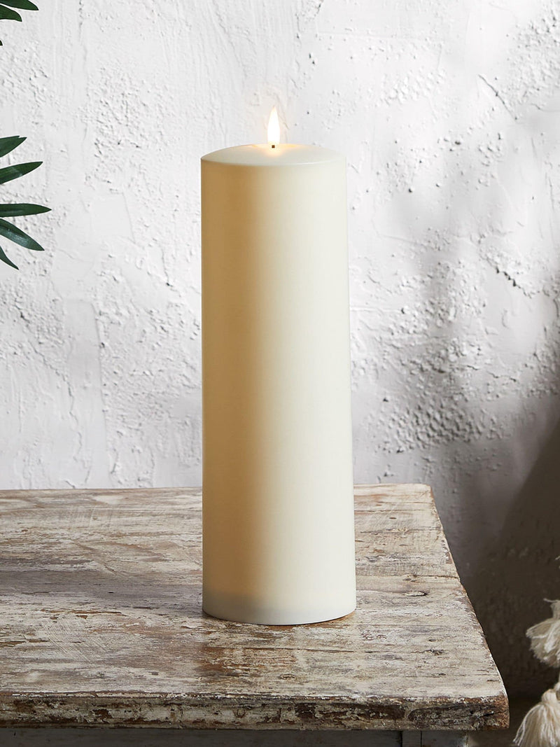 Lights4fun Natural TruGlow waterproof outdoor candle 30cm, UK version