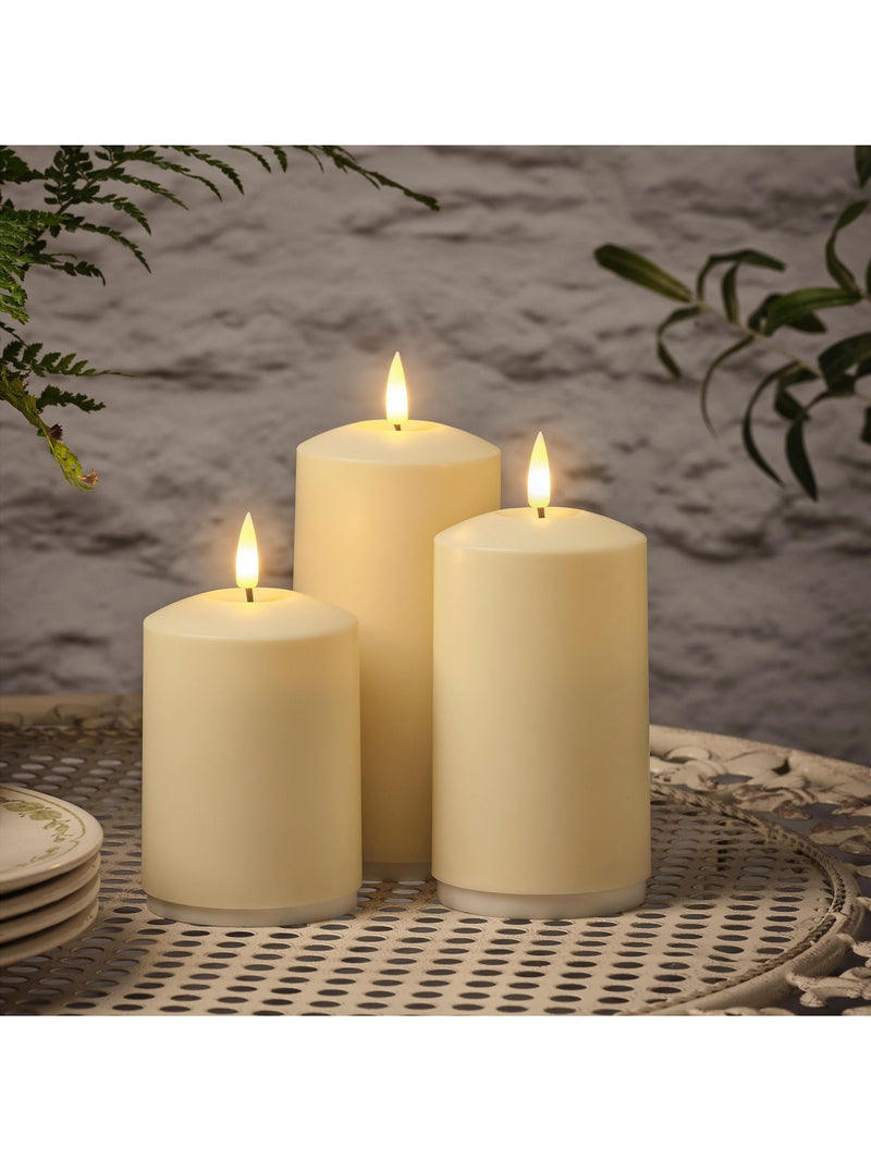 Lights4fun set of 3 rechargeable pillar candles in varying heights, UK version
