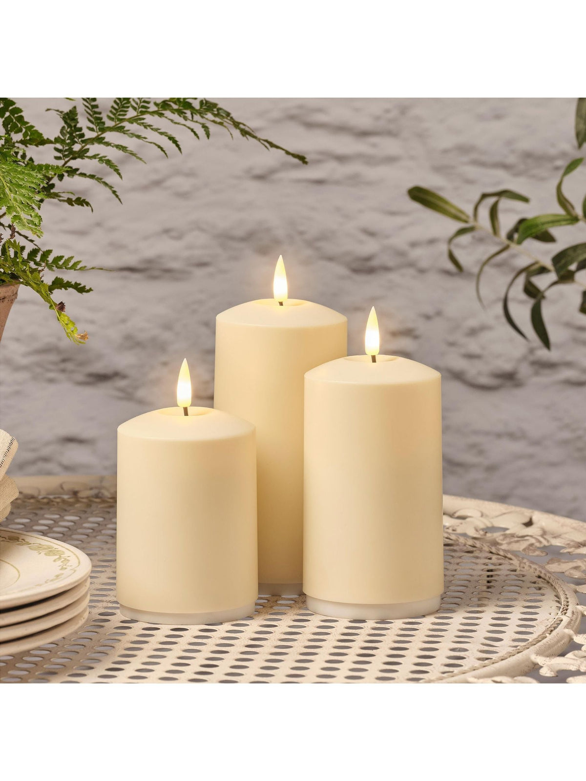 Lights4fun set of 3 rechargeable pillar candles in varying heights, UK version