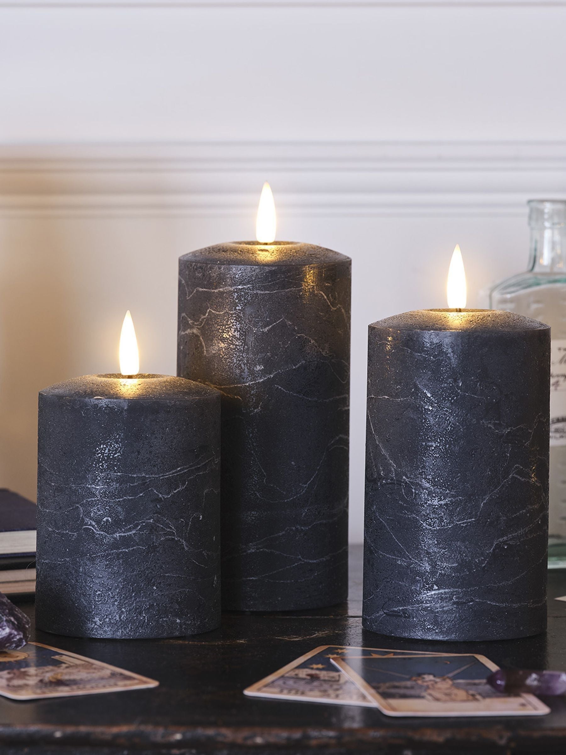 Lights4fun Grey TruGlow LED Pillar Candle Trio UK version