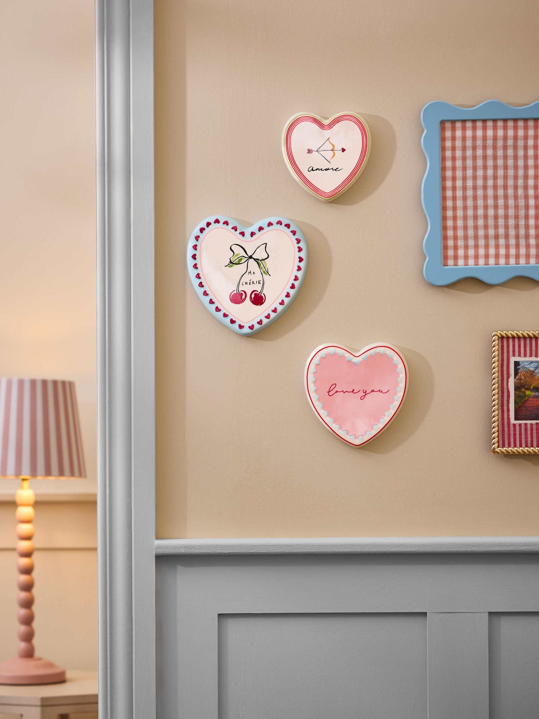 Multi ceramic bright love heart wall art set of 3 (British brand)