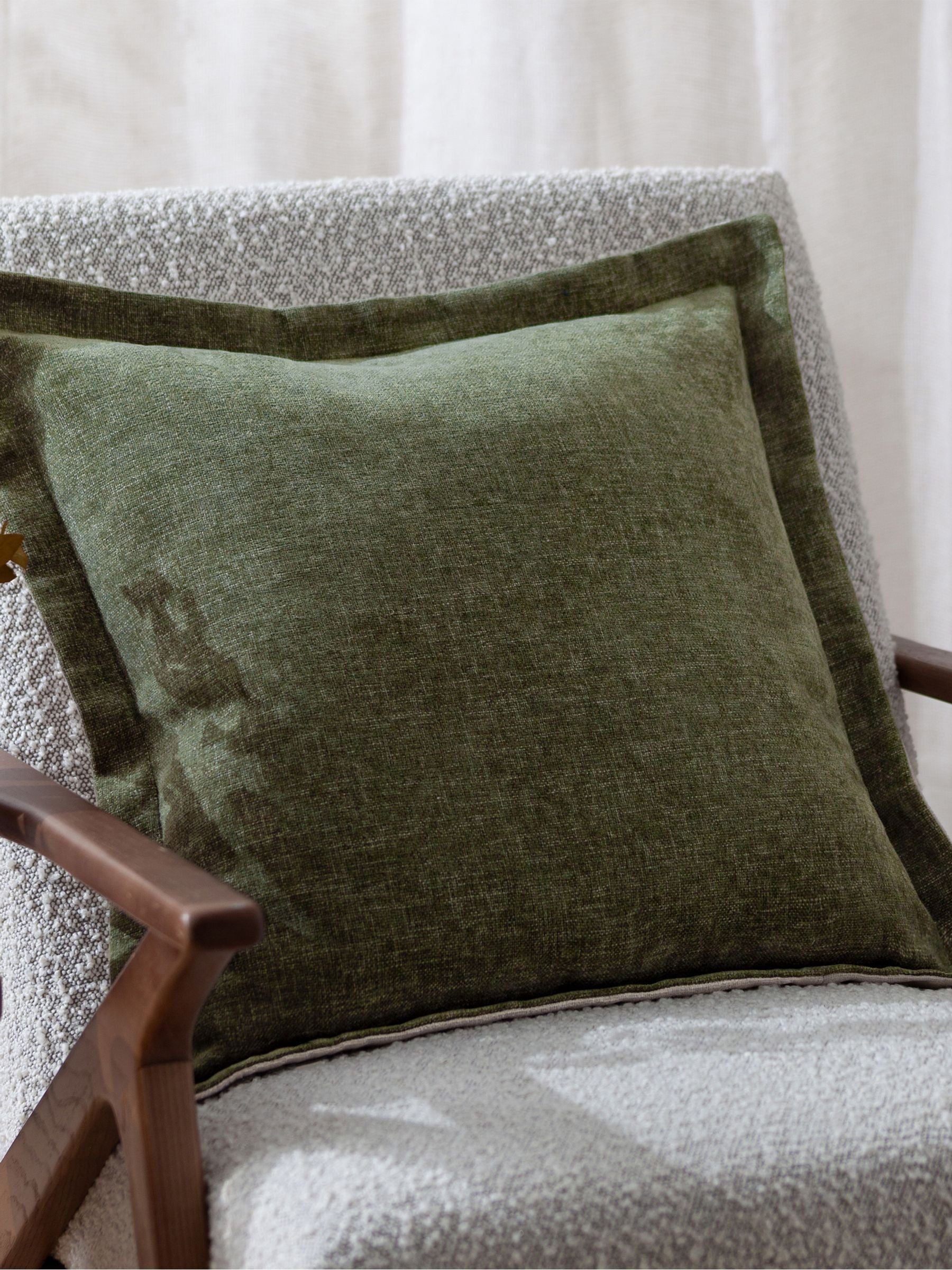 Yard Pecan Dune Chenille Cushion