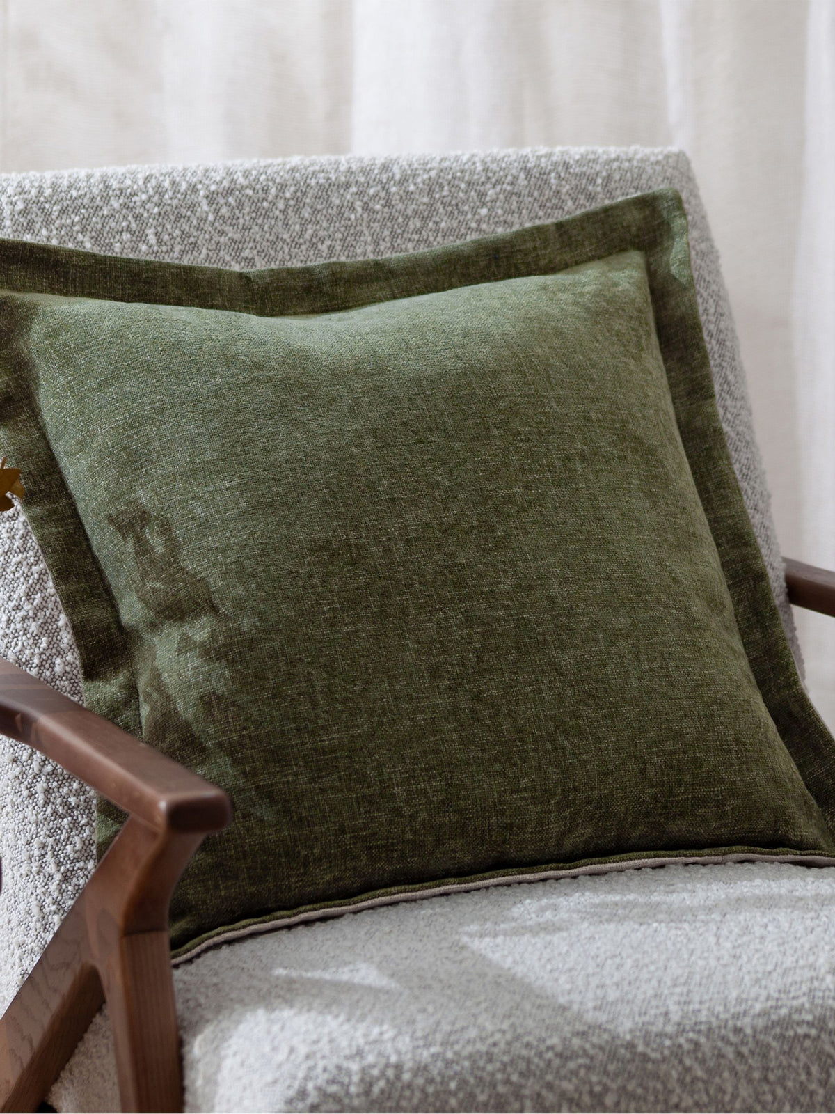 Yard Pecan Dune Chenille Cushion