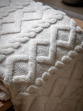 Gallery Home cable knit throw cream texture - British product