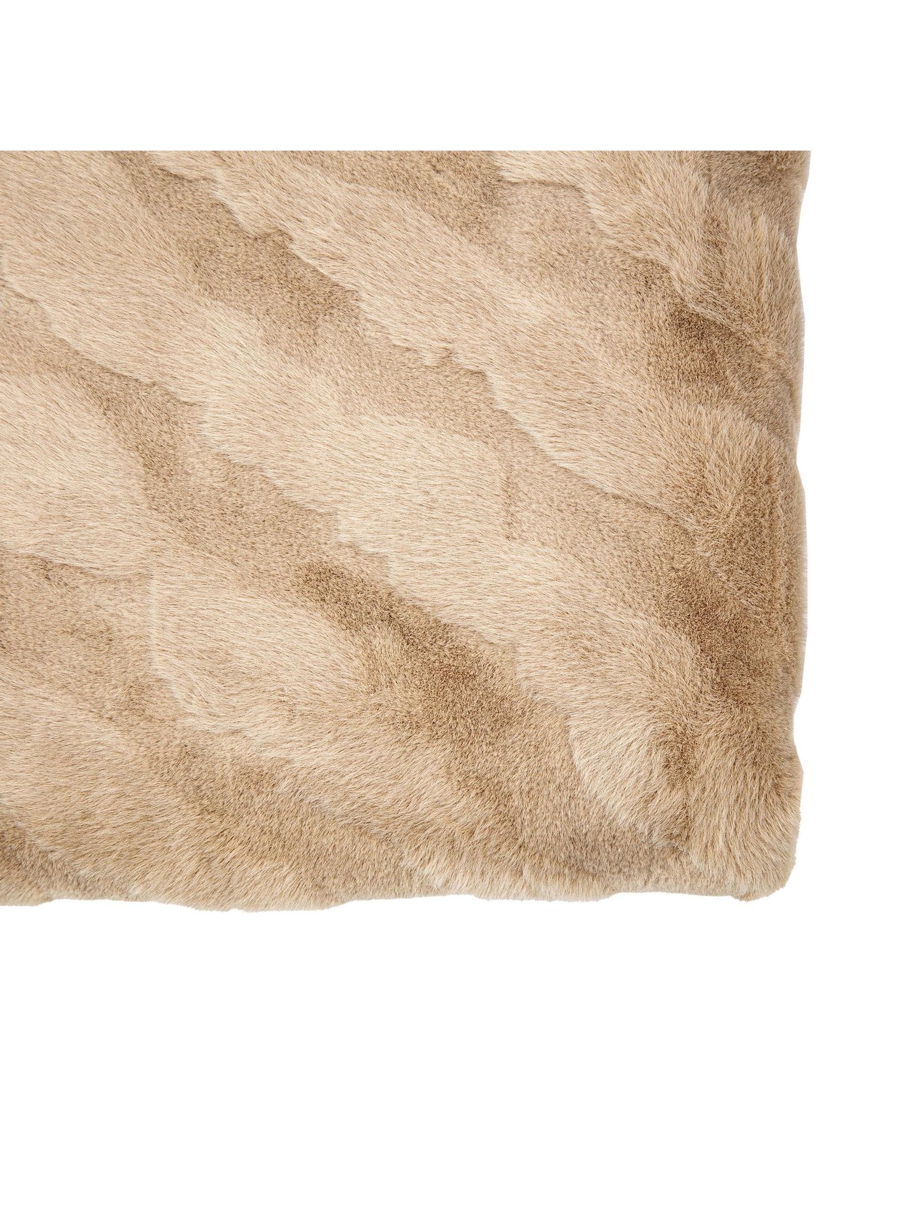 Gallery Home brown chevron faux fur throw 200x130cm, UK version