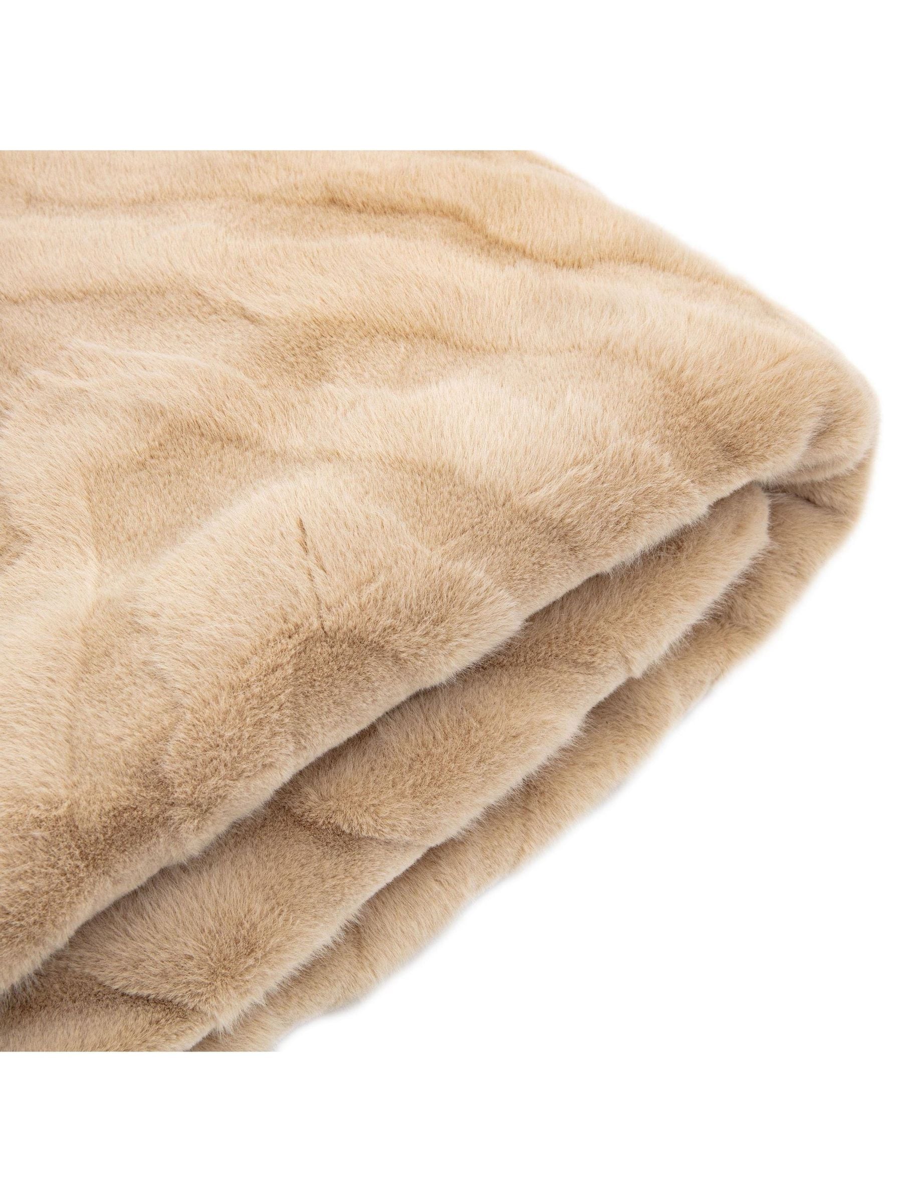 Gallery Home brown chevron faux fur throw 200x130cm, UK version