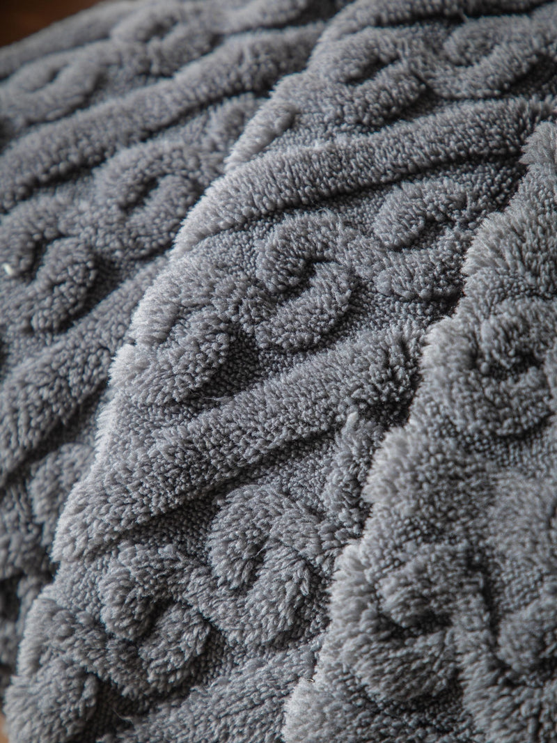 Gallery Home grey knit throw 200x130cm, imported from the UK