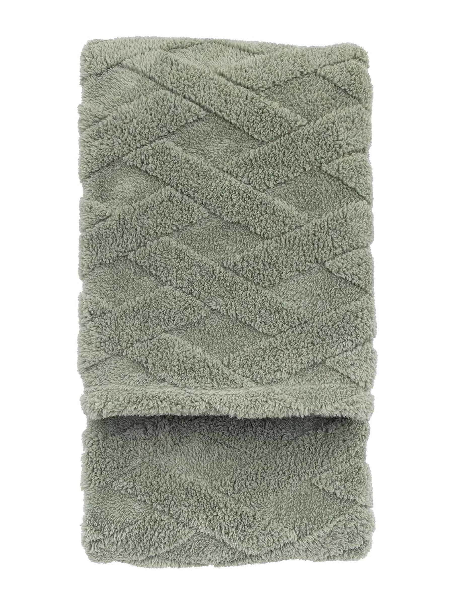 Gallery Home green cross knit throw, imported from the UK