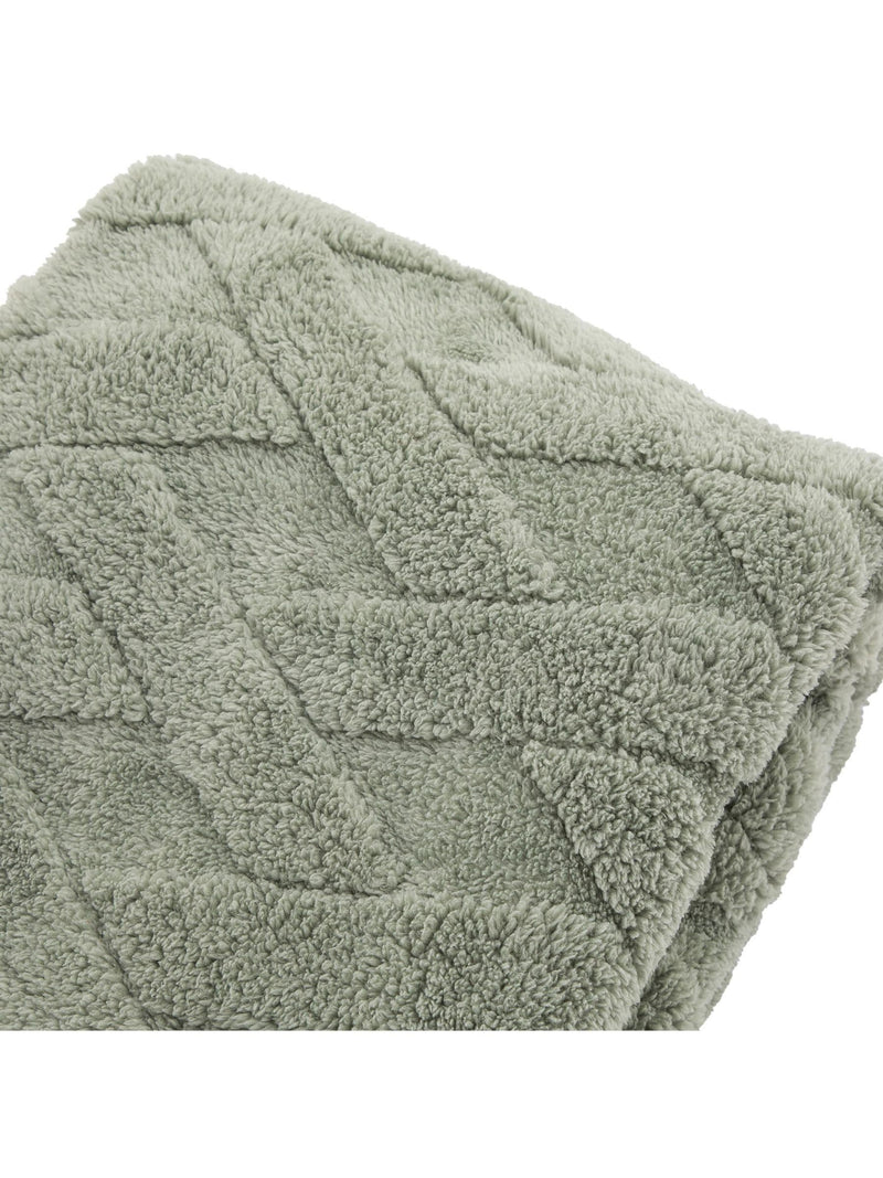Gallery Home green cross knit throw, imported from the UK