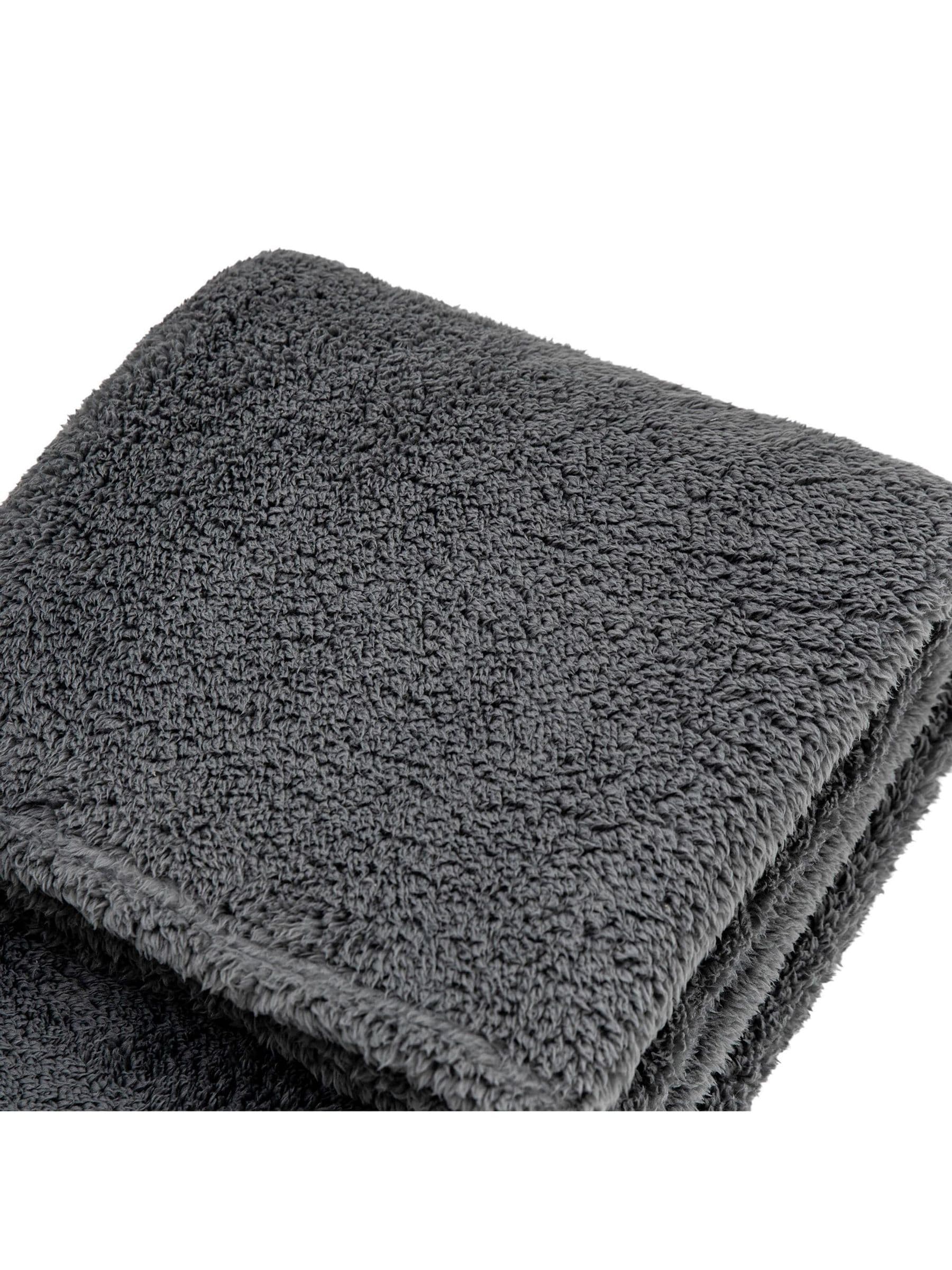 Gallery Home grey teddy fleece throw 200cm, UK version
