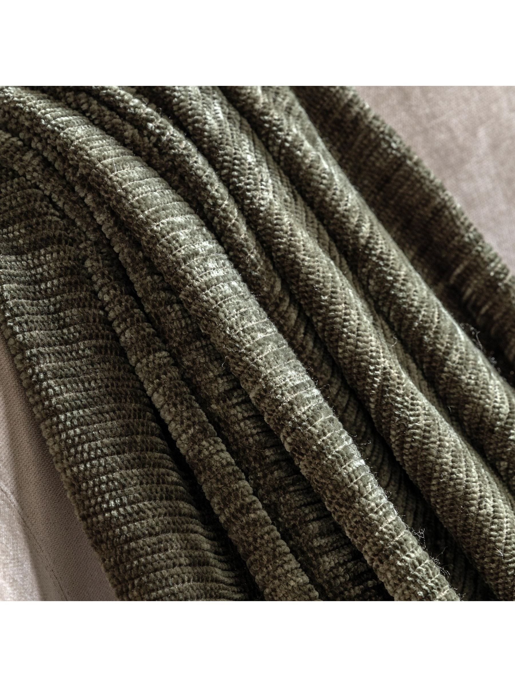 Gallery Home Green Willow chenille throw - British product