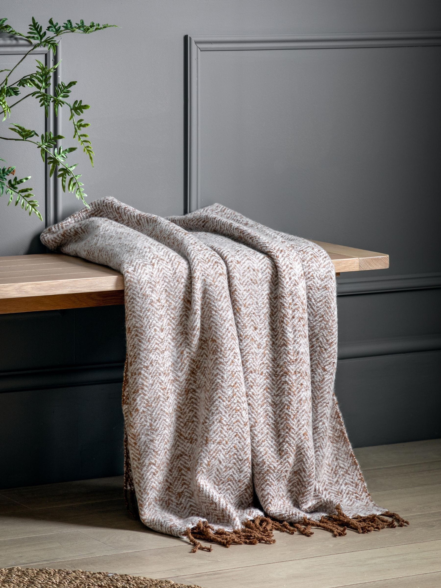 Gallery Home brown herringbone throw 200x180cm - British product