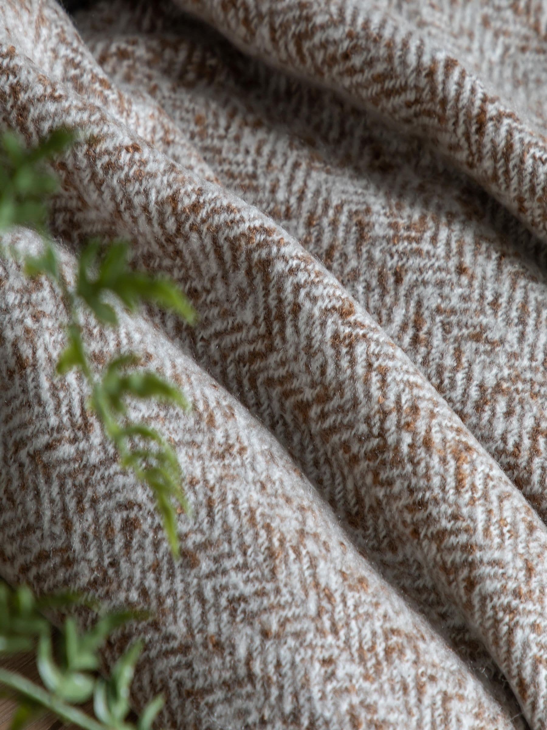 Gallery Home brown herringbone throw 200x180cm - British product
