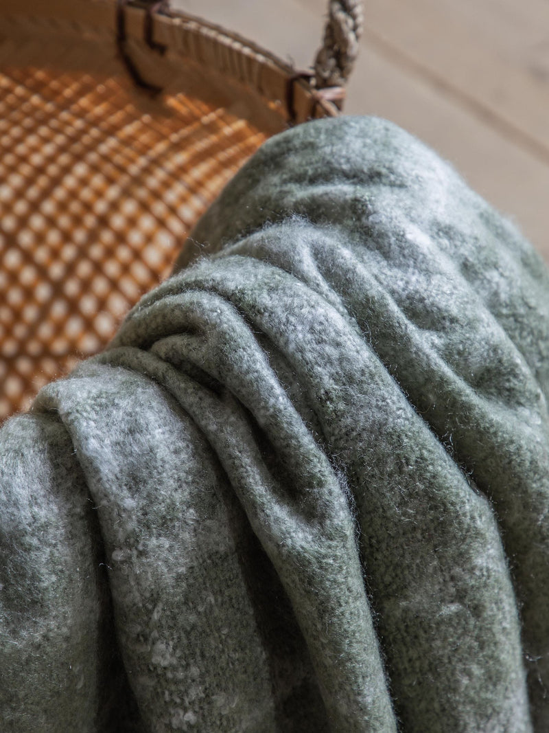 Gallery Home green check throw 200x180cm - British product