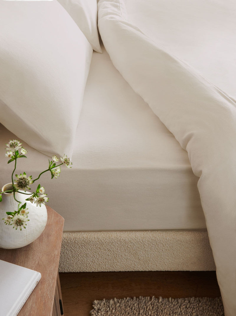 Ivory Brushed Cotton Supersoft Deep Fitted Sheet, UK version