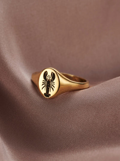 Next Posh Totty Designs Bague Sceau personnalisée plaquée or avec homard - Acheter en ligne sur McGrocer