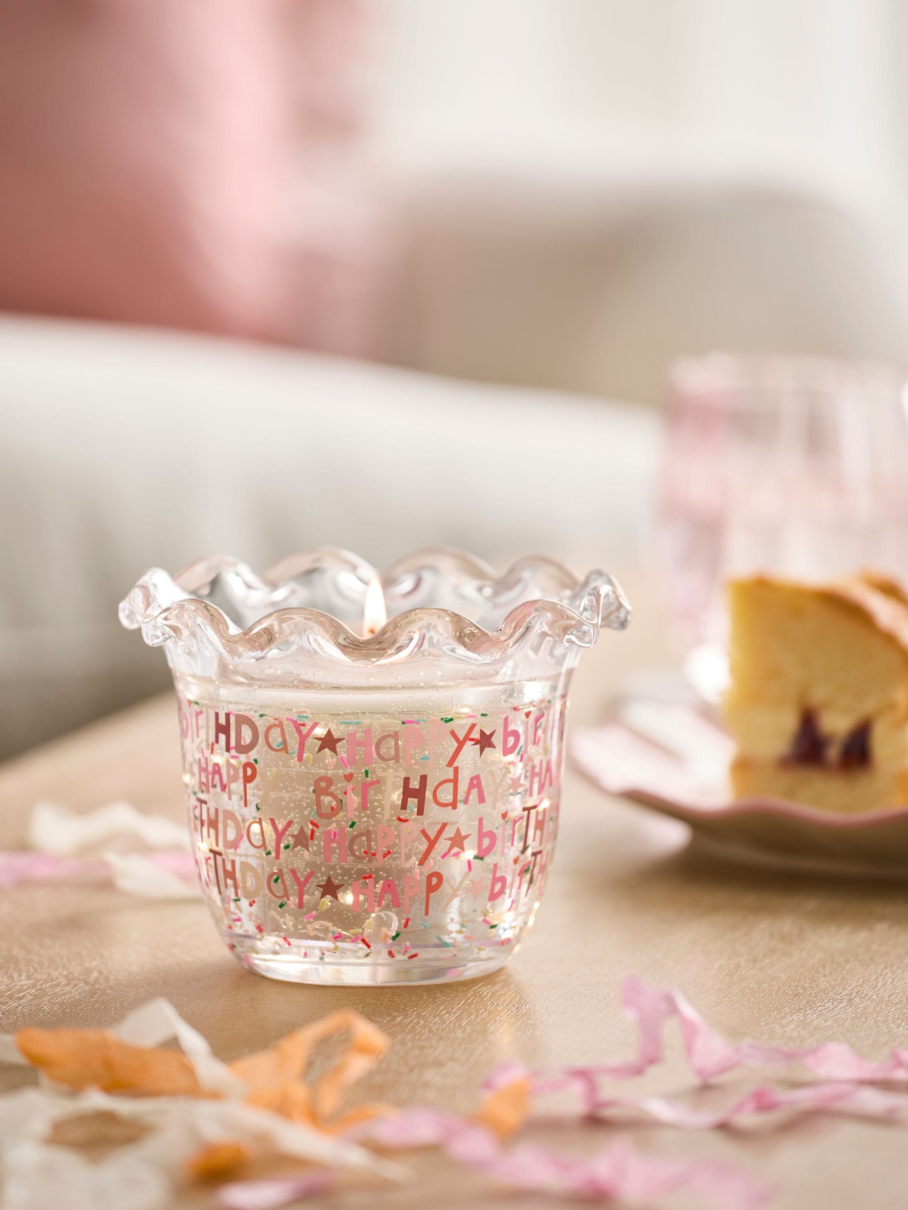 Vanilla & Cocoa Bean Happy Birthday light up candle, UK version