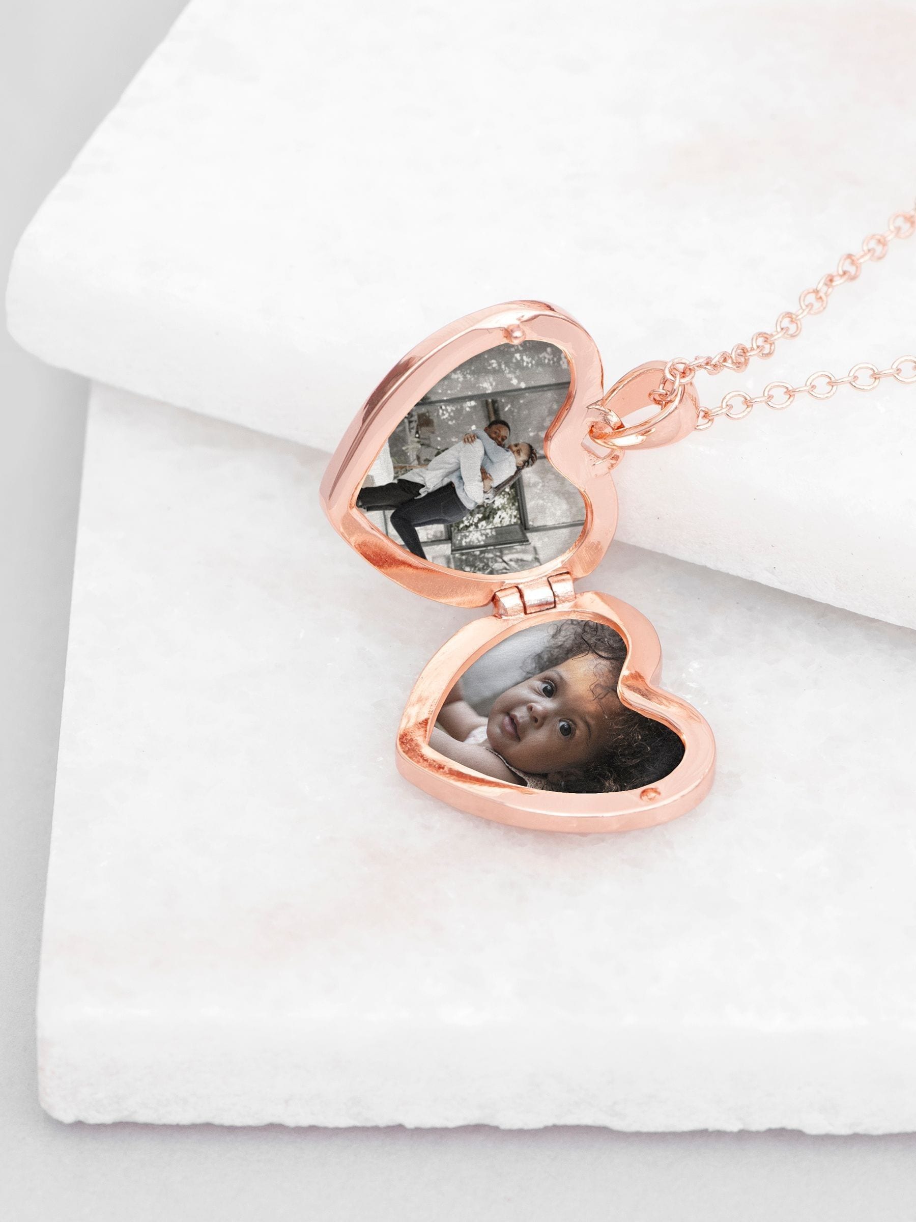 Treat Republic personalised heart photo locket with 2cm x 2cm pendant, imported from the UK