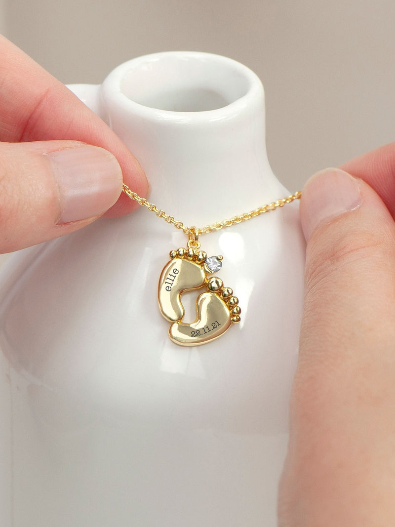 Treat Republic baby personalised feet necklace (British brand)