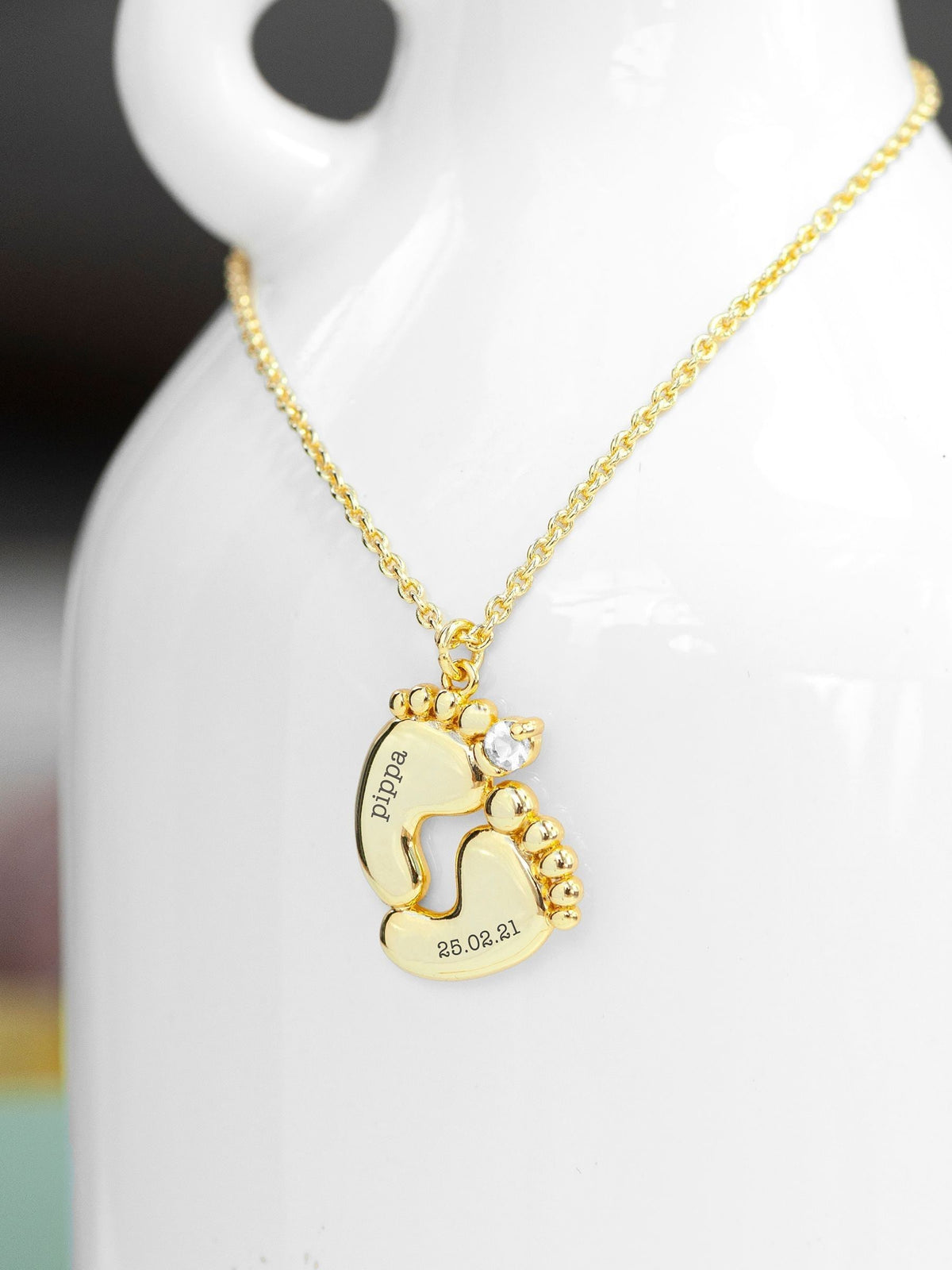 Treat Republic baby personalised feet necklace (British brand)