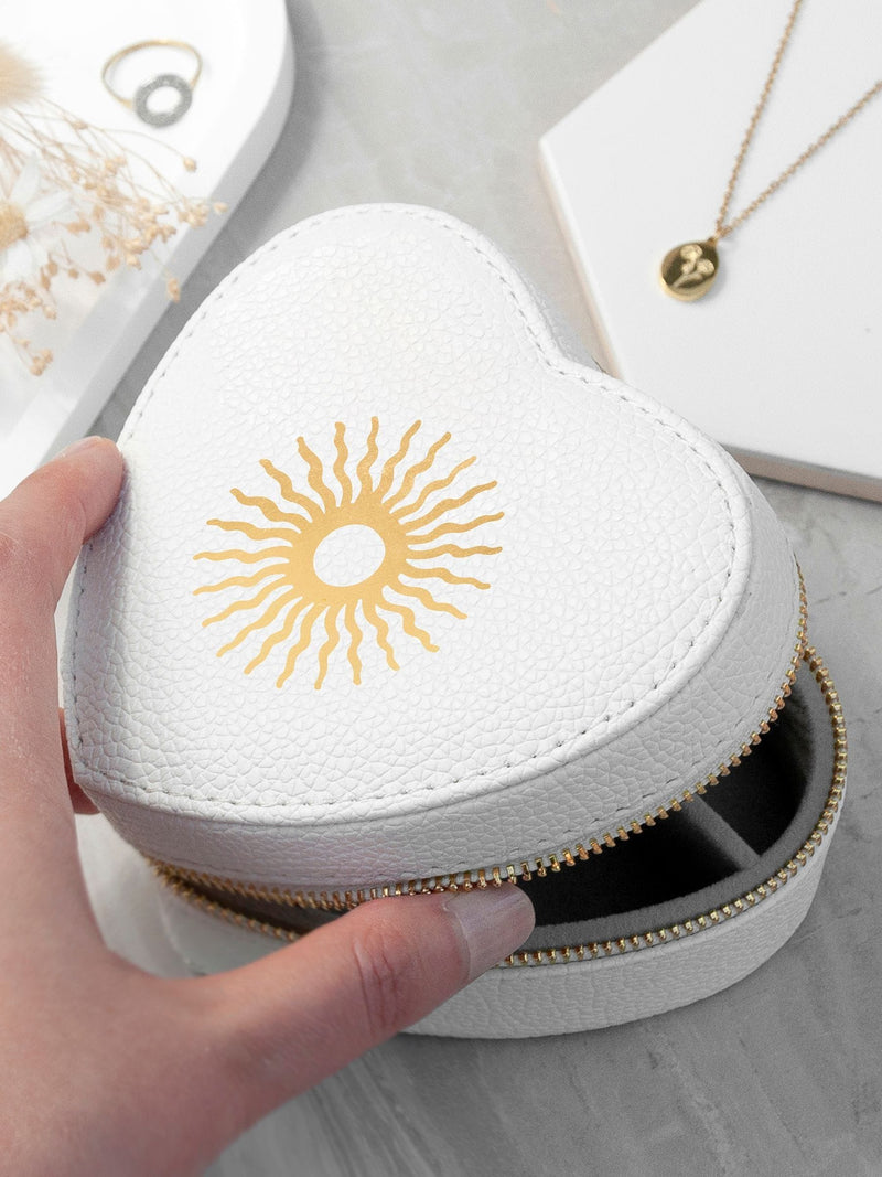 Treat Republic heart jewellery case with customisable icon, imported from the UK