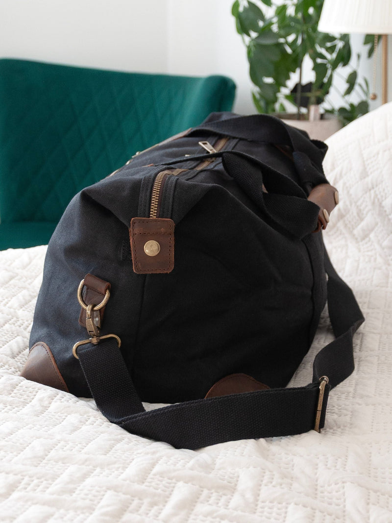 Treat Republic personalised luxury waxed canvas holdall 19L, UK version