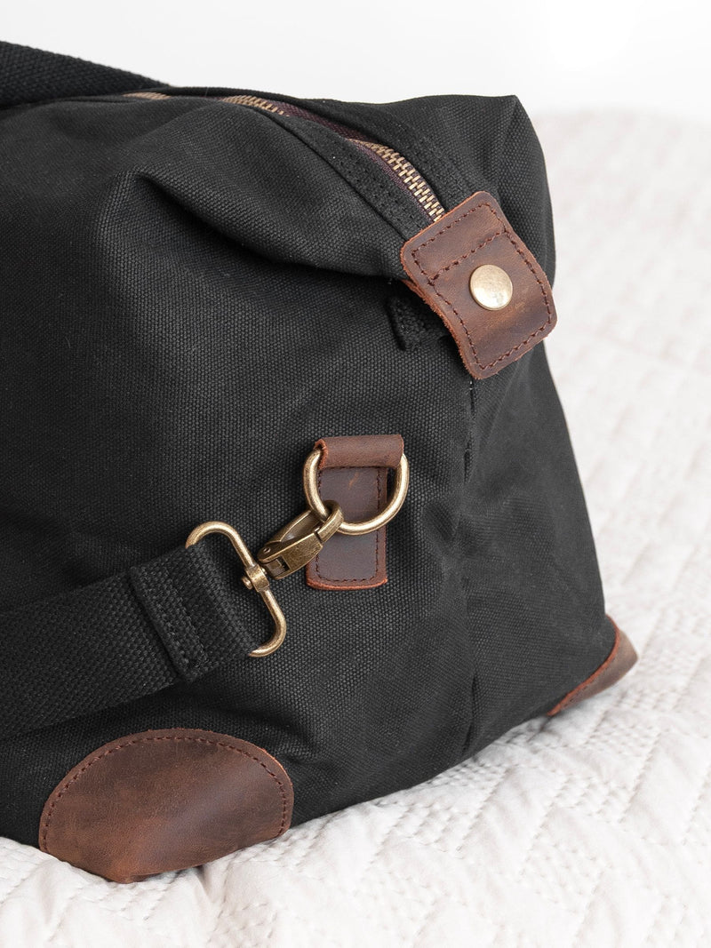Treat Republic personalised luxury waxed canvas holdall 19L, UK version