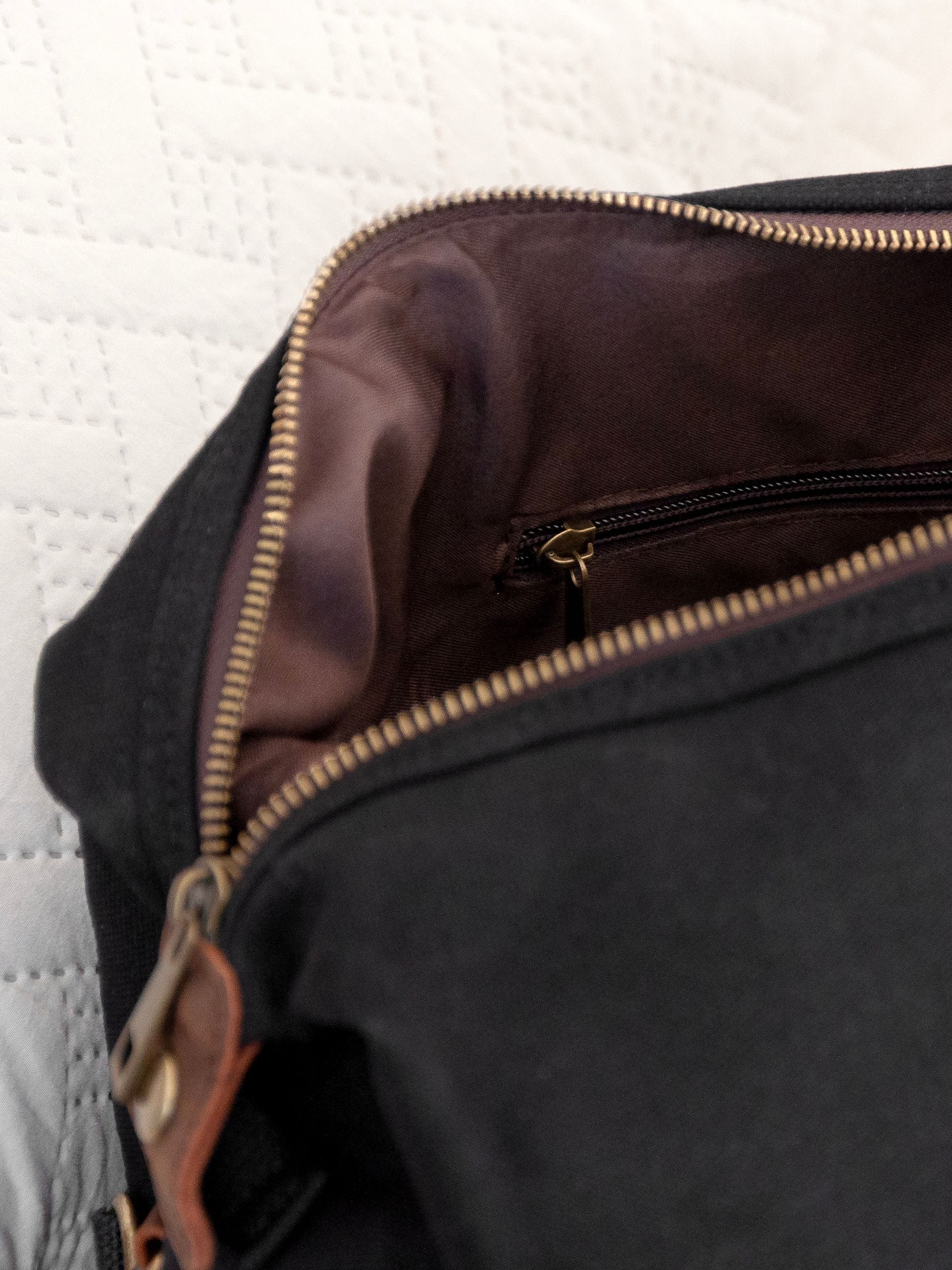 Treat Republic personalised luxury waxed canvas holdall 19L, UK version