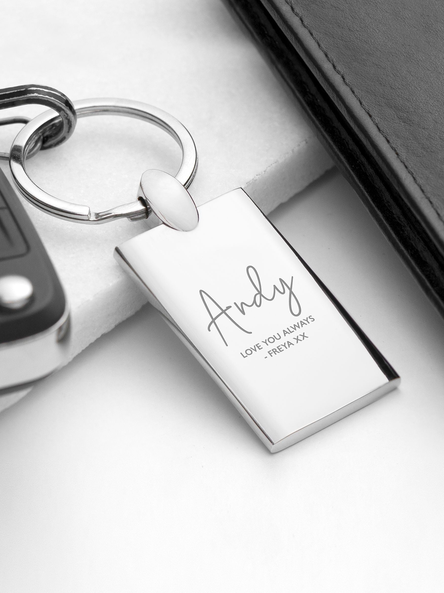 Treat Republic personalised rectangle keyring with engraved name and message, imported from the UK