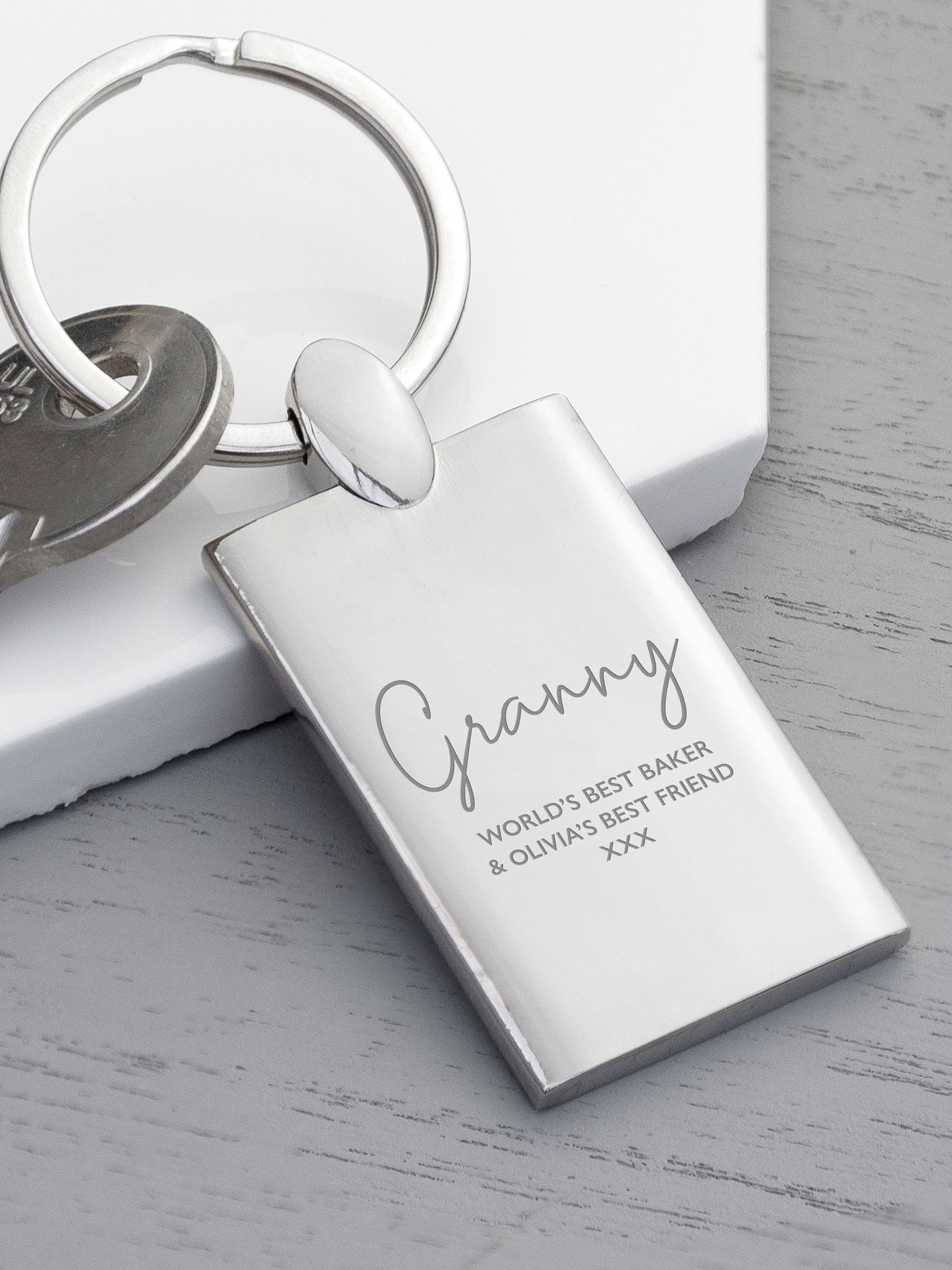 Treat Republic personalised rectangle keyring with engraved name and message, imported from the UK